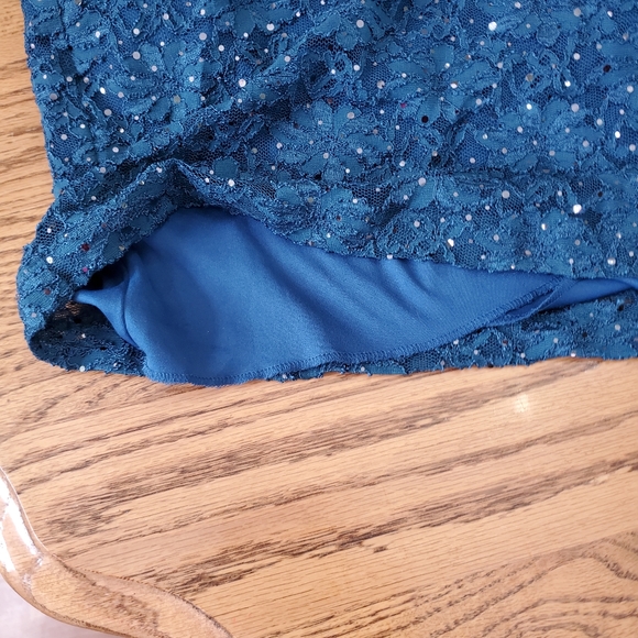 Roz and Ali size 8 dress - Picture 7 of 9